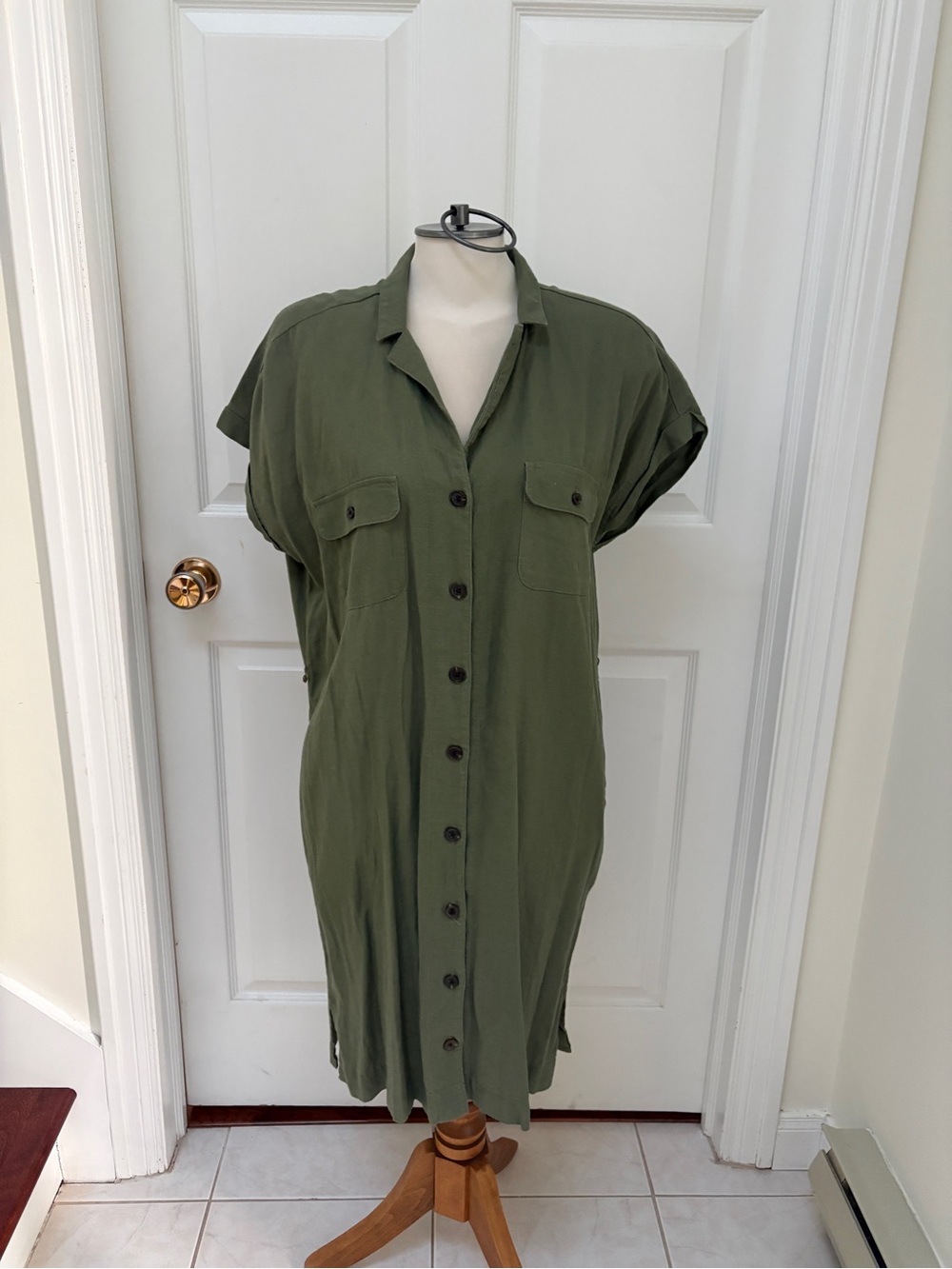 NWOT Button-Front Utility Shirt Dress in Olive Green ladies large